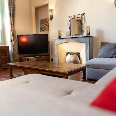 Apartment Spacieux 2p Centre Climatise